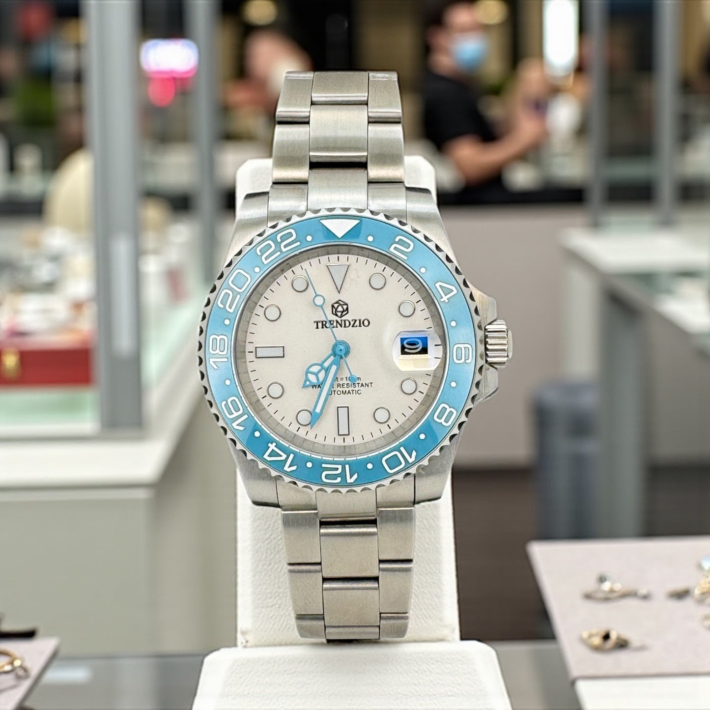 Miami Blue TrendzioMariner Watch