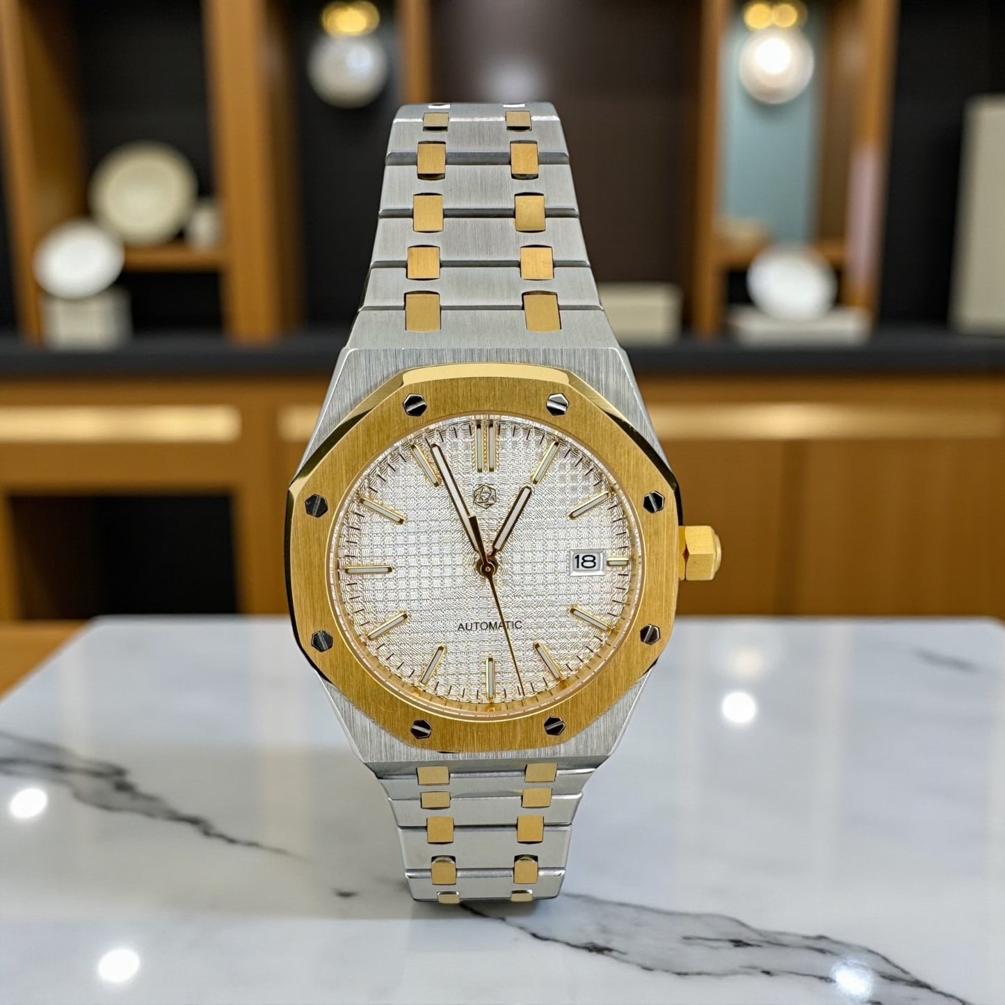 Trendzio Royal Sterling Gold