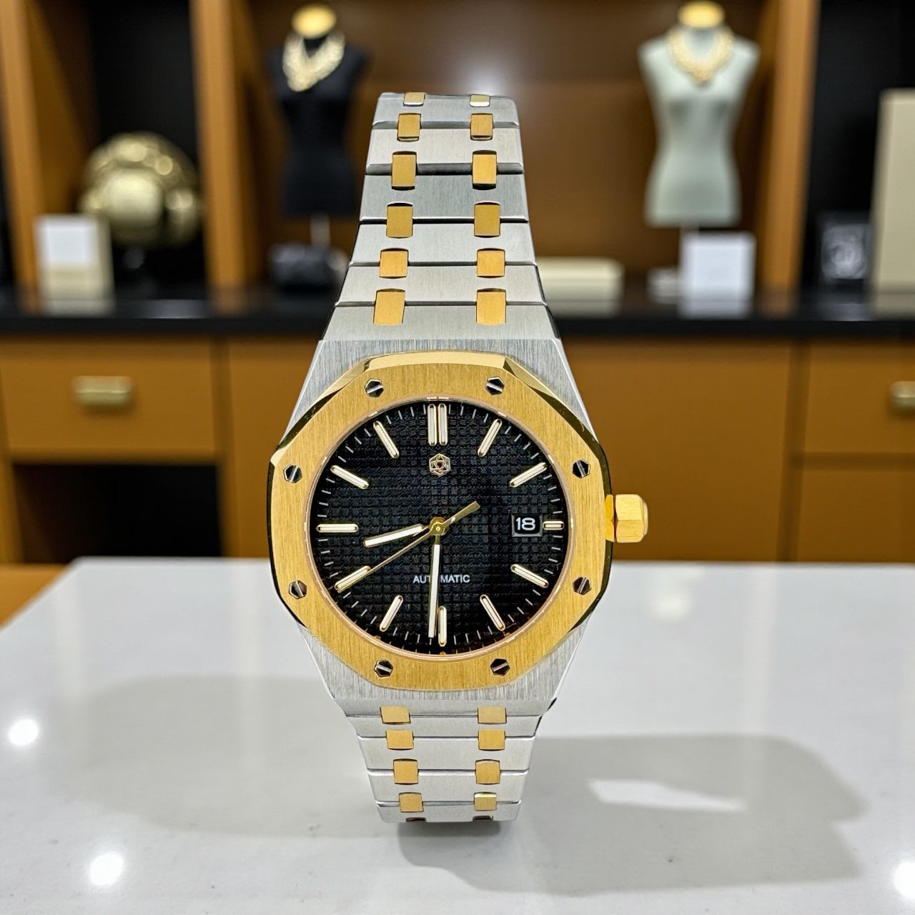 Trendzio Royal Titan Noir