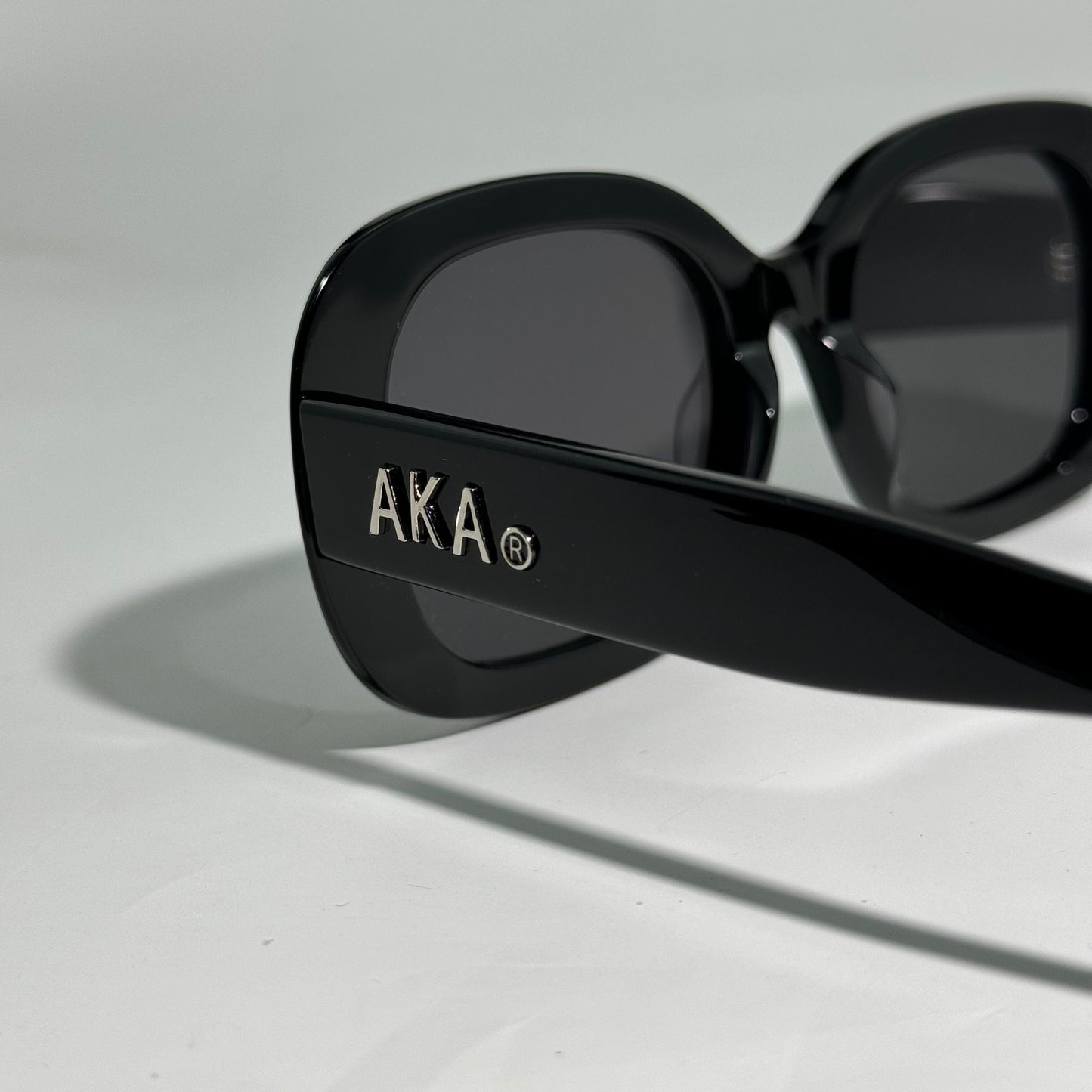 AKA Classic Black Sunglasses Sunglasses Trendzio Jewelry