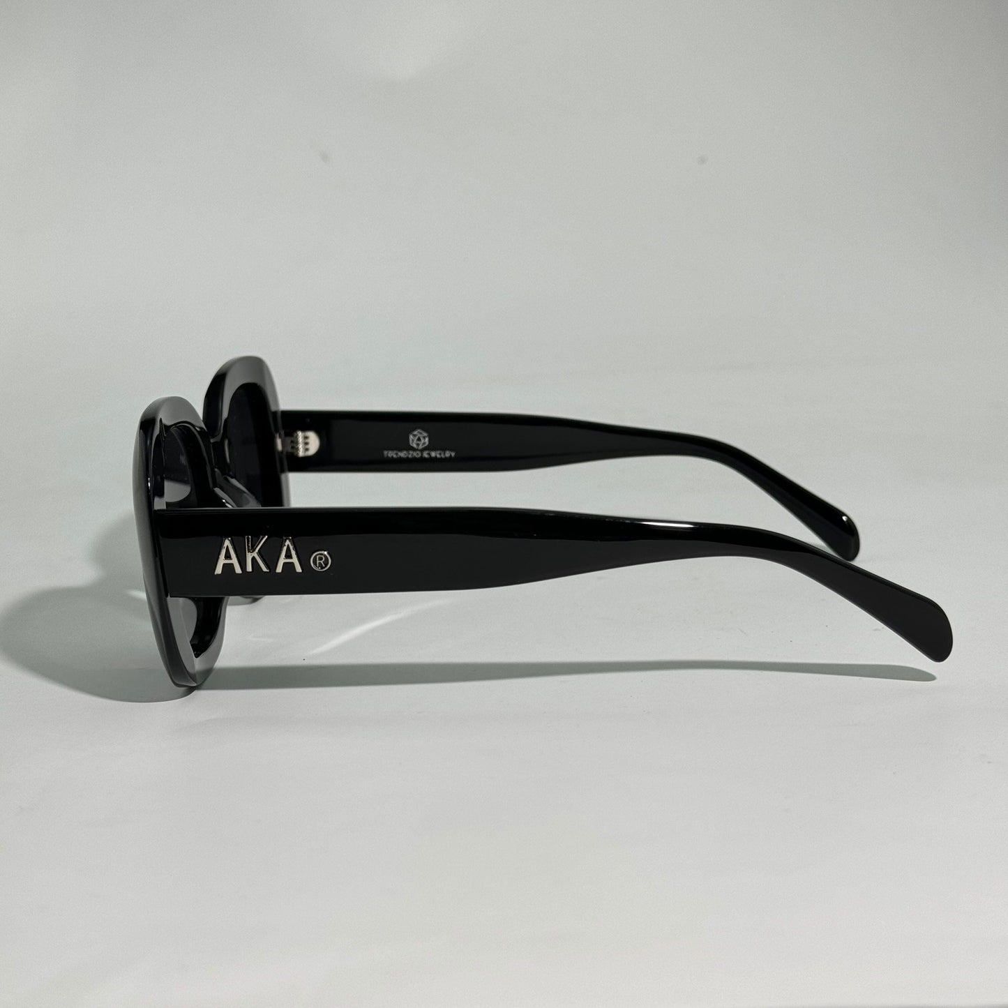 AKA Classic Black Sunglasses Sunglasses Trendzio Jewelry