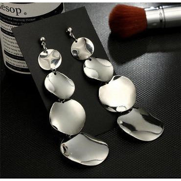 Round Disc Statement Dangle Earrings Earrings Trendzio