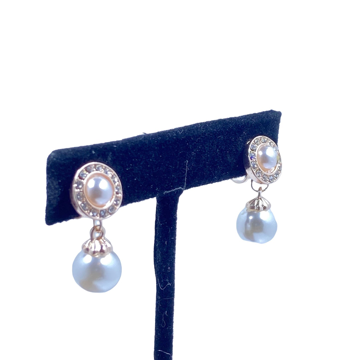 Viola Pearl Clip on Earrings Earrings Trendzio
