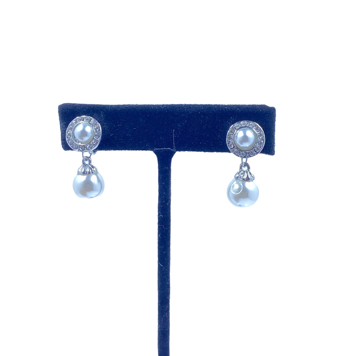 Viola Pearl Clip on Earrings Earrings Trendzio Silver