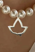 AKA Ivy Leaf Glass Pearl Necklace Necklaces Trendzio Jewelry 