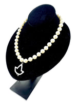 AKA Ivy Leaf Glass Pearl Necklace Necklaces Trendzio Jewelry 