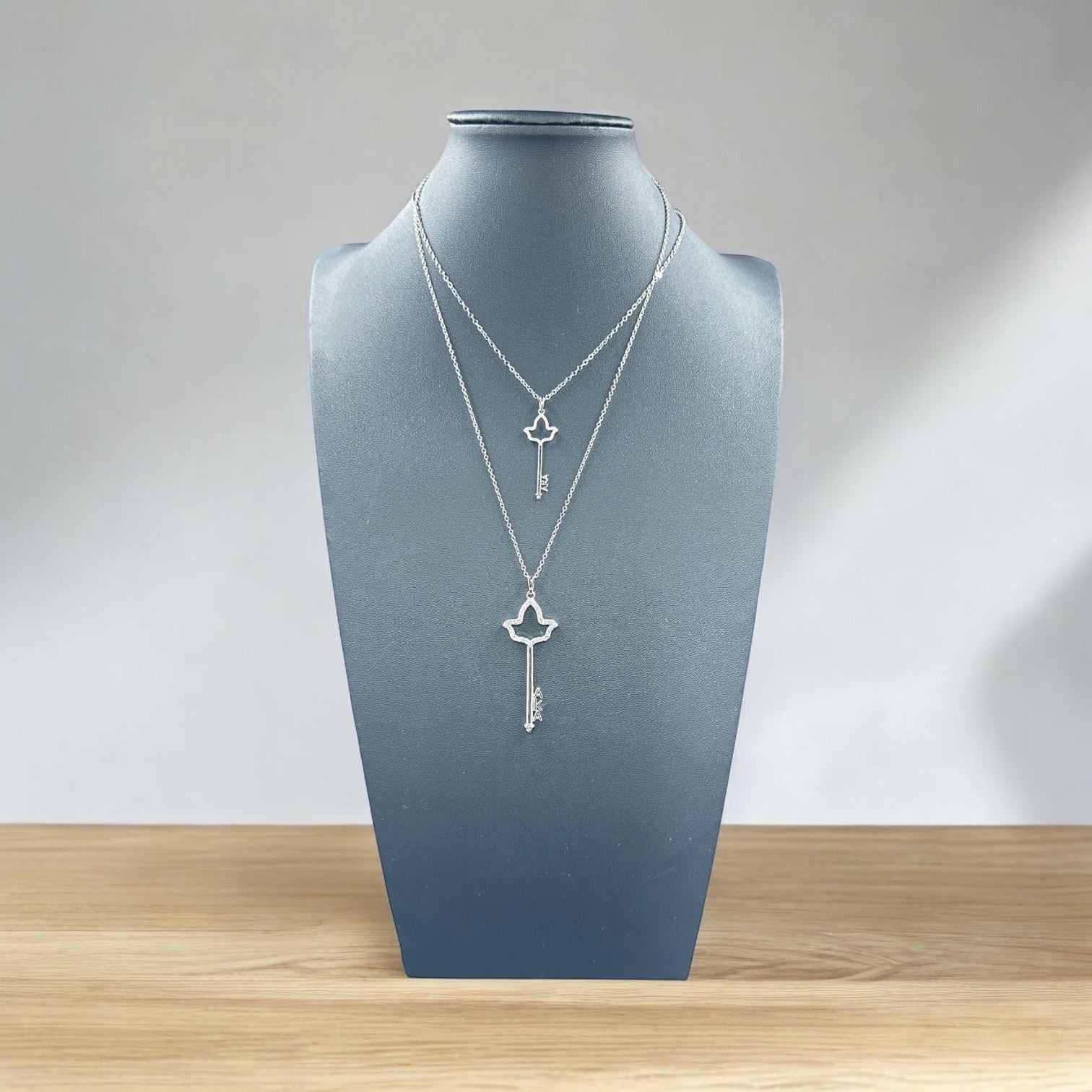 AKA Ivy Leaf Key Necklace Necklaces Trendzio Jewelry 