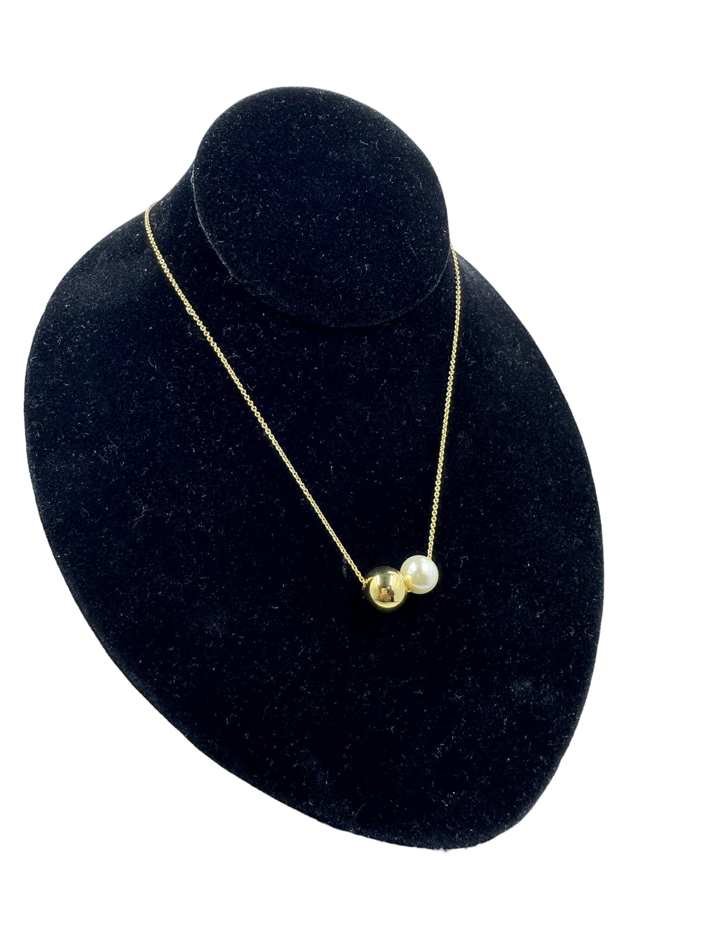 Carrie Pearl Strung Gold Ball Necklace Necklaces Trendzio Jewelry 