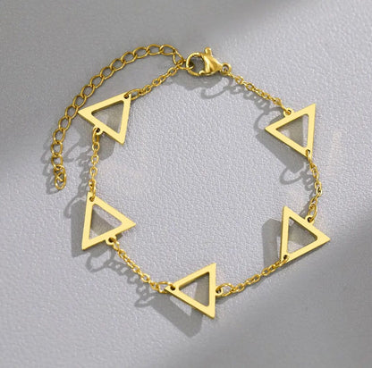 Delta Sigma Theta Triangle Charm Bracelet Bracelets Trendzio Jewelry Gold 