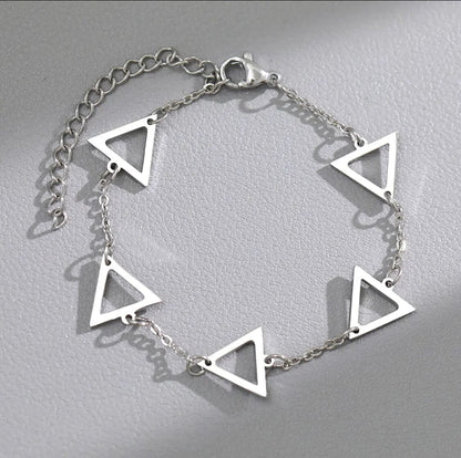 Delta Sigma Theta Triangle Charm Bracelet Bracelets Trendzio Jewelry Silver 