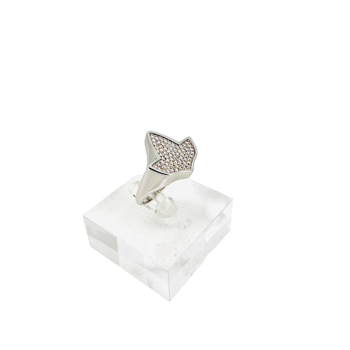 Trendzio Jewelry AKA ivy leaf ring in 14k white gold plated sterling silver with sparkling CZ diamond accents.