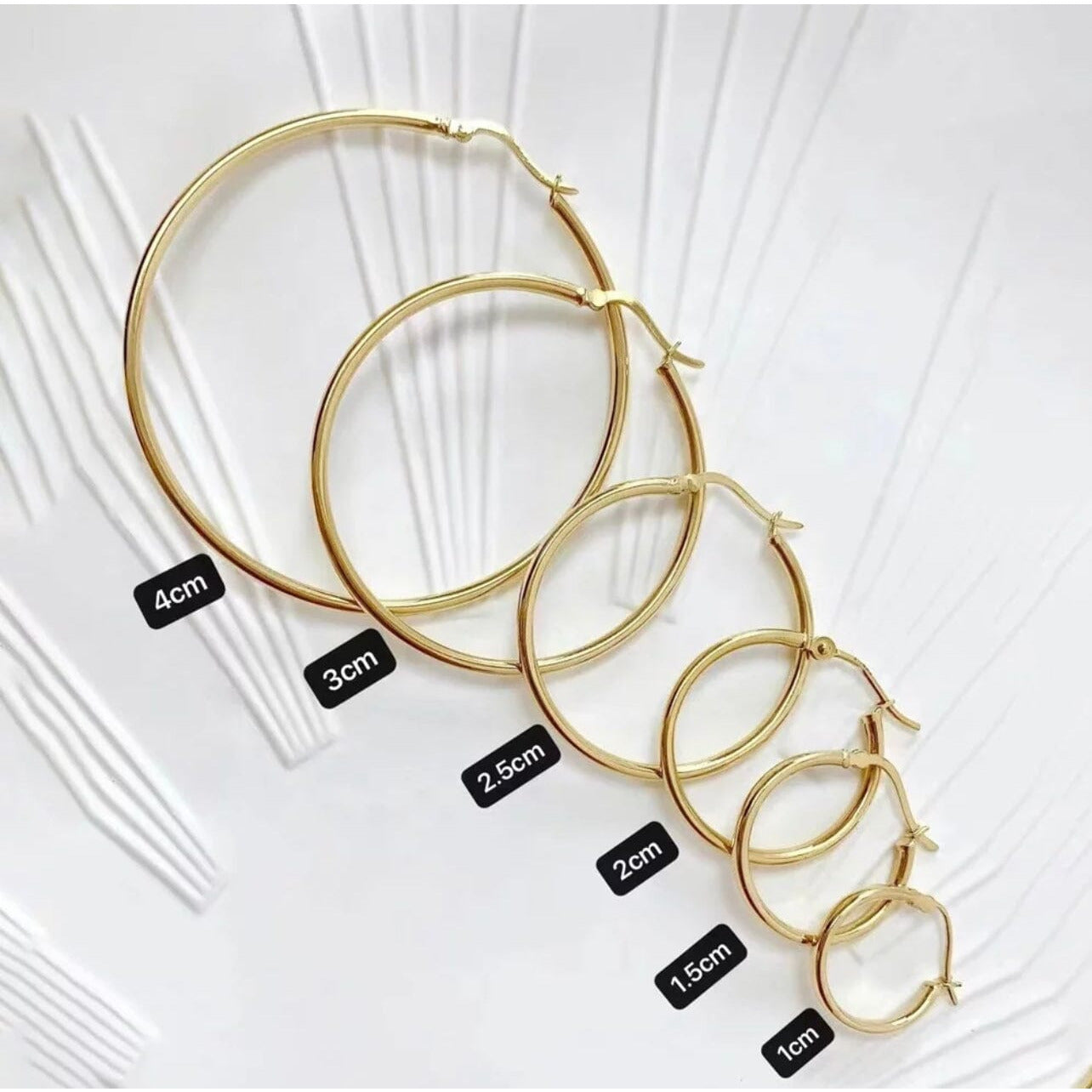 Trendzio Gold Hoop Earrings Earrings TRENDZIO 